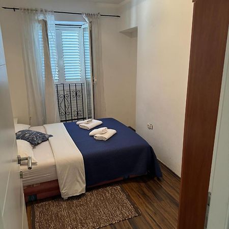 Yakov Free Public Parking And Balcony Apartman Zára Kültér fotó